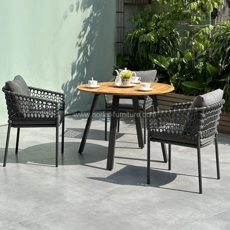 Conjunto de jantar ao ar livre