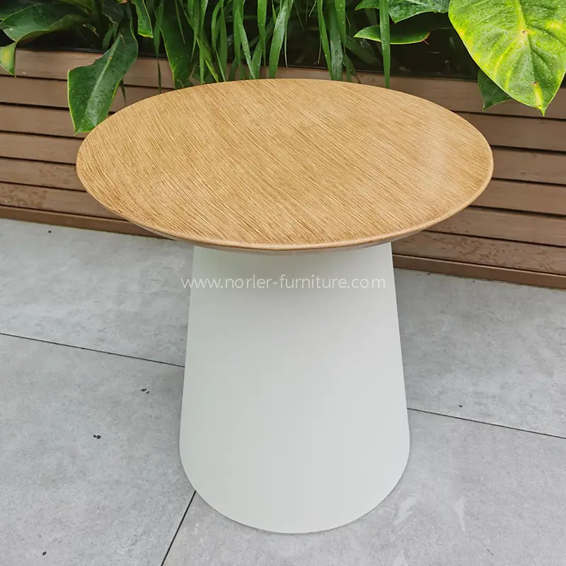 Mesa de café com moldura de alumínio de grão escovado ao ar livre